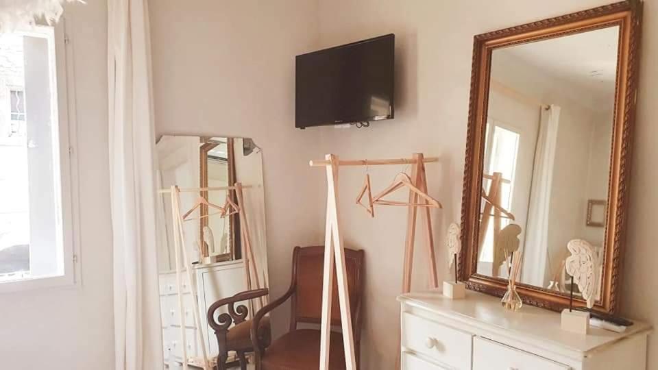 Le 4 Feuilles En.Camargue Hotel Bernis Ngoại thất bức ảnh